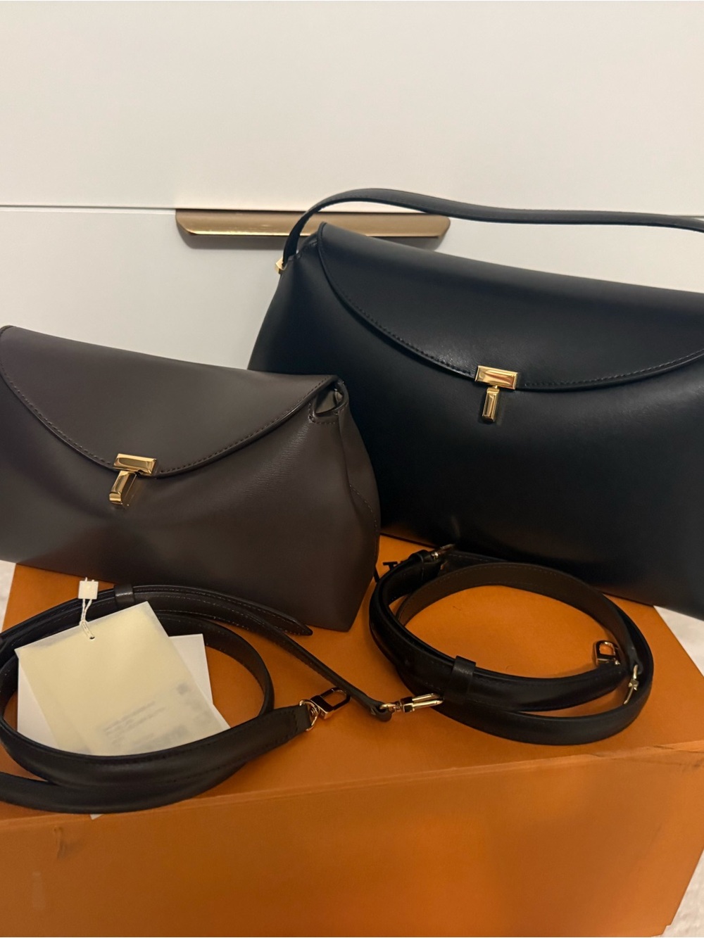 Toteme clutch crossbody bag - Picture 6 of 16